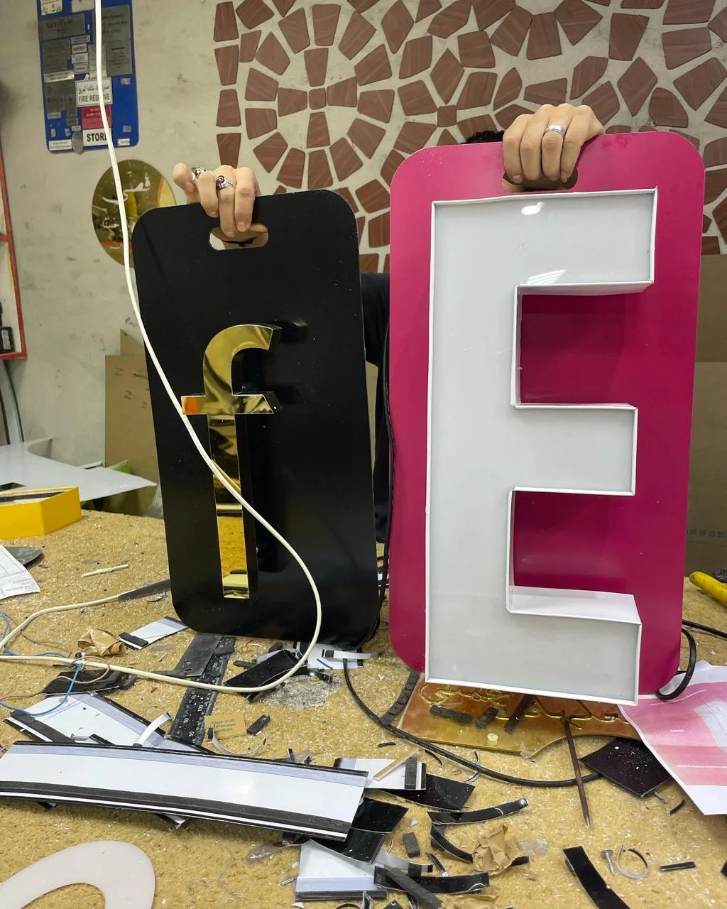 signage regulations in the UAE